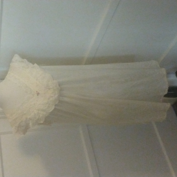 Joan collins vintage lace nightgown - Picture 3 of 4